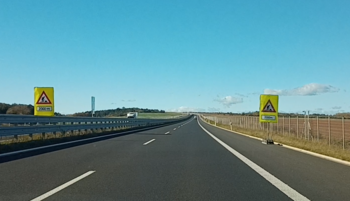 Tady už je zprovozněný úsek - Prodej pozemku 985 m², Hořesedly