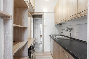 Prodej bytu 3+1 v osobním vlastnictví 52 m², Praha 9 - Libeň