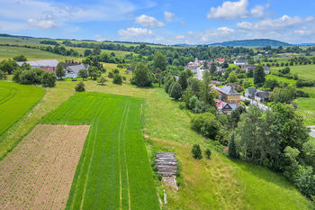 Prodej pozemku 2001 m², Třebařov