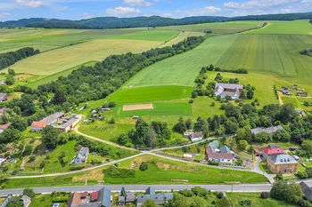 Prodej pozemku 2001 m², Třebařov