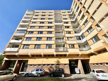 Prodej bytu 3+1 v osobním vlastnictví 79 m², Chomutov