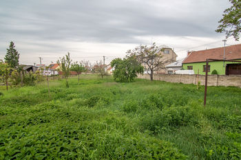 Prodej pozemku 392 m², Lanžhot