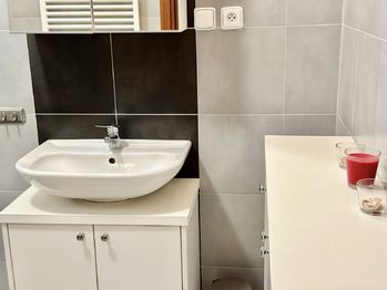 Prodej bytu 2+kk v osobním vlastnictví 51 m², Praha 10 - Vršovice