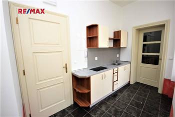 Pronájem obchodních prostor 34 m², Tábor