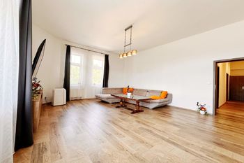 Prodej bytu 2+1 v osobním vlastnictví 68 m², Oslavany