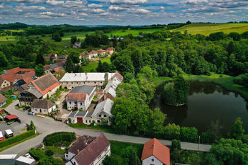 Prodej historického objektu 2400 m², Jistebnice