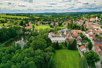 Prodej historického objektu 2400 m², Jistebnice