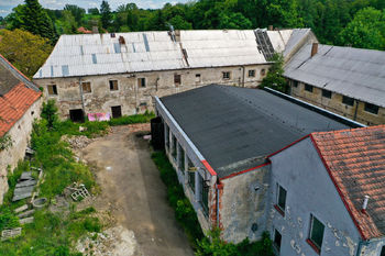 Prodej historického objektu 2400 m², Jistebnice