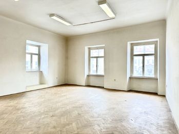 Prodej domu 680 m², Znojmo