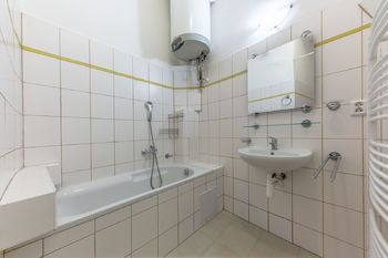 Prodej bytu 2+kk v osobním vlastnictví 43 m², Praha 10 - Vršovice