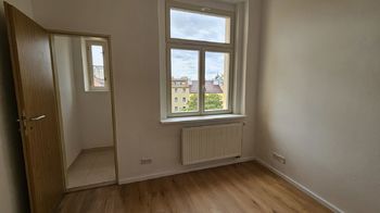 Prodej bytu 2+kk v osobním vlastnictví 44 m², Praha 10 - Vršovice