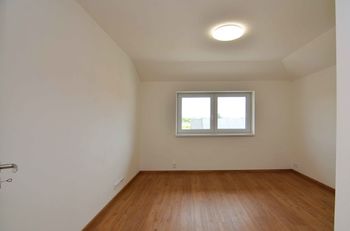 Pronájem bytu 3+1 v osobním vlastnictví 83 m², Úhonice