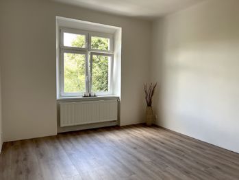 Prodej bytu 2+1 v osobním vlastnictví 75 m², Praha 10 - Vršovice