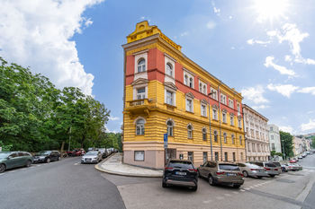 Pronájem bytu 2+kk v osobním vlastnictví 59 m², Praha 5 - Smíchov