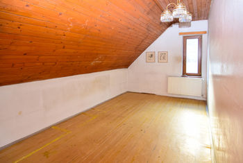 Prodej pozemku 1747 m², Všenory