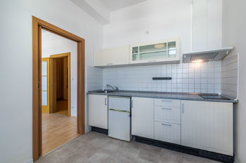 Pronájem bytu 1+1 v osobním vlastnictví 35 m², Praha 9 - Libeň