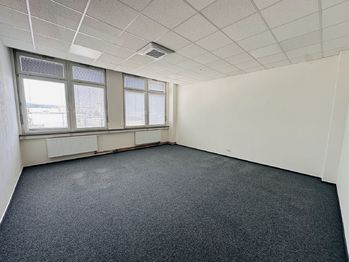 Pronájem kancelářských prostor 140 m², Rožnov pod Radhoštěm