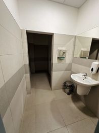 Pronájem kancelářských prostor 140 m², Rožnov pod Radhoštěm