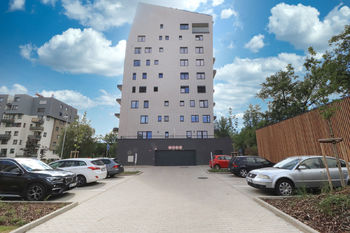 Bytový dům - Pronájem bytu 2+kk v družstevním vlastnictví 55 m², Praha 9 - Vysočany