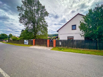 Prodej domu 200 m², Drevníky
