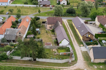 Letecký snímek nemovitosti ze severu - Prodej domu 146 m², Poděbrady