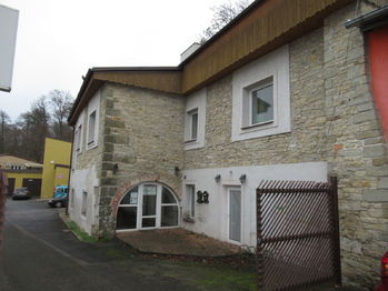 Prodej výrobních prostor 1784 m², Chrudim