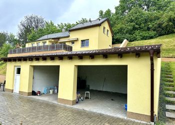 Prodej domu 125 m², Komárov