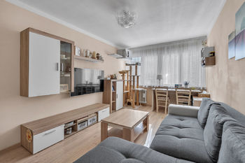 Prodej bytu 2+1 v osobním vlastnictví 45 m², Hradec Králové