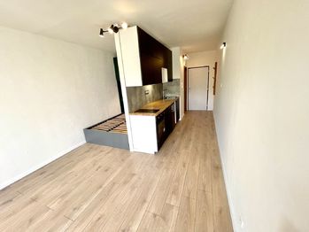 Rozdělení pokoje - Pronájem bytu 1+kk v osobním vlastnictví 25 m², Strakonice