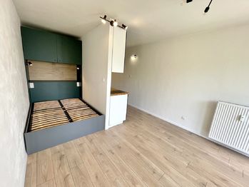 Pokoj - Pronájem bytu 1+kk v osobním vlastnictví 25 m², Strakonice