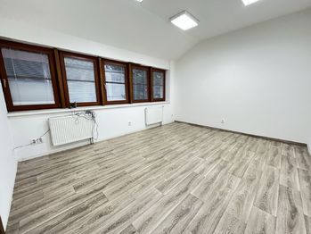 Pronájem kancelářských prostor 19 m², Vsetín