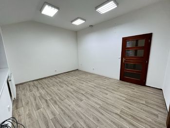 Pronájem kancelářských prostor 19 m², Vsetín