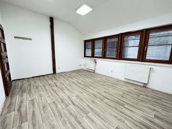 Pronájem kancelářských prostor 19 m², Vsetín