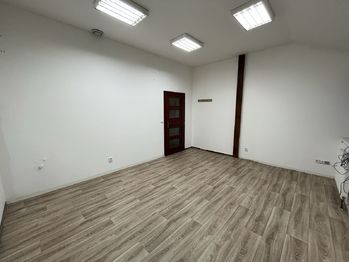 Pronájem kancelářských prostor 19 m², Vsetín