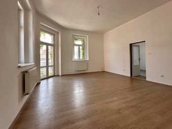 Prodej nájemního domu 450 m², Hostomice