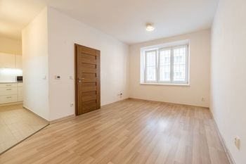 Prodej bytu 2+kk v osobním vlastnictví 50 m², Praha 6 - Břevnov