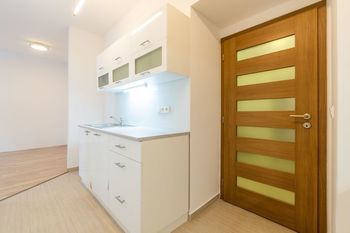 Prodej bytu 2+kk v osobním vlastnictví 50 m², Praha 6 - Břevnov