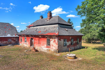 Červený Dvůr - Prodej historického objektu 197 m², Hradec Králové