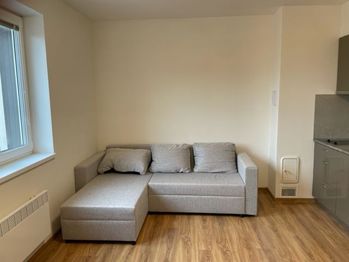 Pronájem bytu 1+kk v osobním vlastnictví 29 m², Praha 9 - Hloubětín