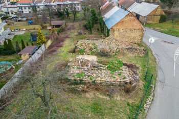 Prodej pozemku 1722 m², Kouřim