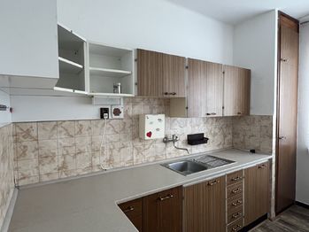 kuchyňský kout - Prodej bytu 3+1 v osobním vlastnictví 84 m², Vraclav