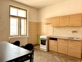 Prodej obchodních prostor 680 m², Znojmo