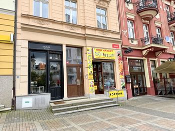 Pronájem obchodních prostor 16 m², Karlovy Vary