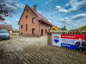 Prodej domu 212 m², Březno