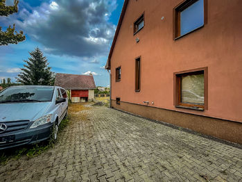 Prodej domu 212 m², Březno