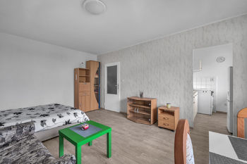 Prodej bytu 1+kk v osobním vlastnictví 40 m², Hradec Králové