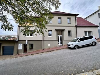 Pronájem bytu 3+1 v osobním vlastnictví 141 m², Hluboká nad Vltavou