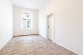 Pronájem bytu 3+1 v osobním vlastnictví 76 m², Praha 3 - Žižkov