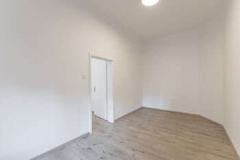 Pronájem bytu 3+1 v osobním vlastnictví 76 m², Praha 3 - Žižkov