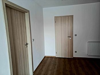 Spojovací chotba. - Prodej domu 191 m², Veselíčko